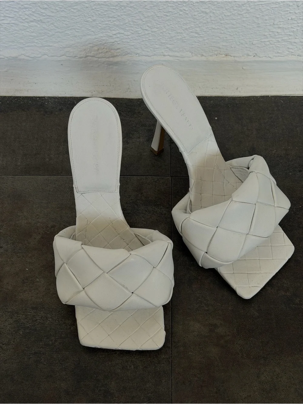 Bottega Veneta White Woven Square-Toe Heeled Mules